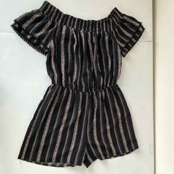 Black Off Shoulder Romper Womens Small - Picture 11 of 16